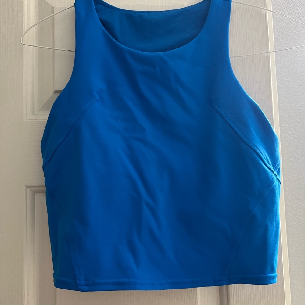 Lululemon workout crop top